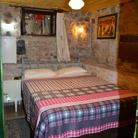 Pensionat Cunda Zehra Teyzenin Evi Ayvalı
