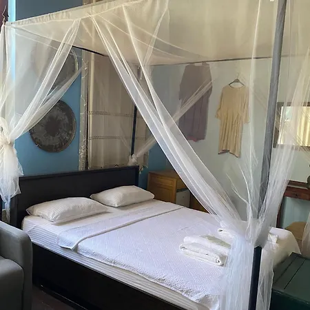 Cunda Zehra Teyzenin Evi Ayvalik