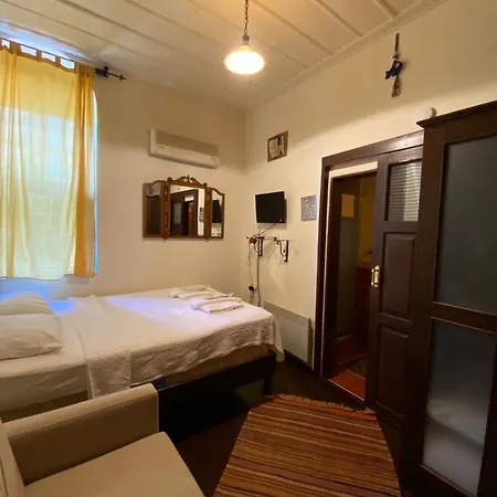 Guest house Cunda Zehra Teyzenin Evi Ayvalik