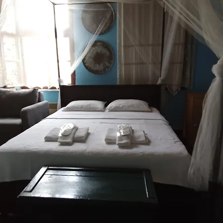 Cunda Zehra Teyzenin Evi Guest house 3*