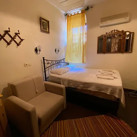 Cunda Zehra Teyzenin Evi Ayvalik