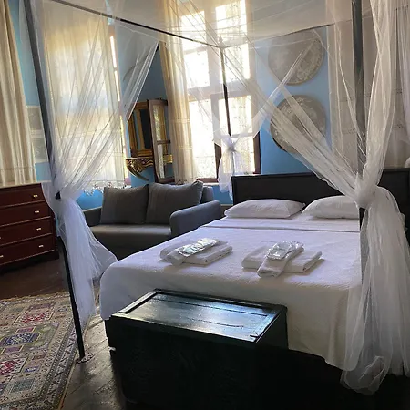 Pensionat Cunda Zehra Teyzenin Evi 4*