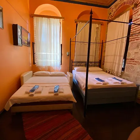 Cunda Zehra Teyzenin Evi Konukevi