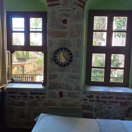 Cunda Zehra Teyzenin Evi