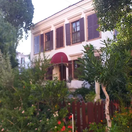 Cunda Zehra Teyzenin Evi 4* Ayvalı