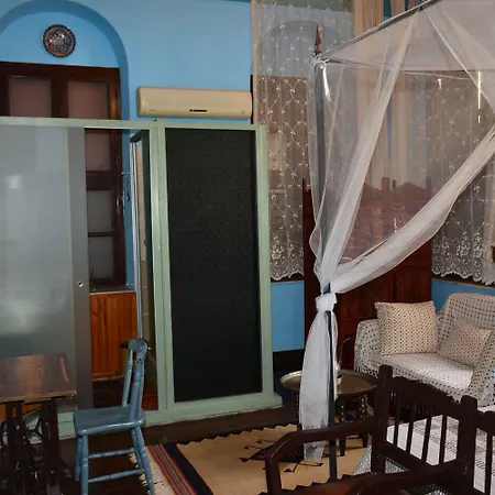 Guest house Cunda Zehra Teyzenin Evi 4*