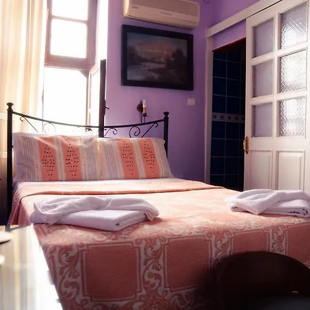 Cunda Zehra Teyzenin Evi