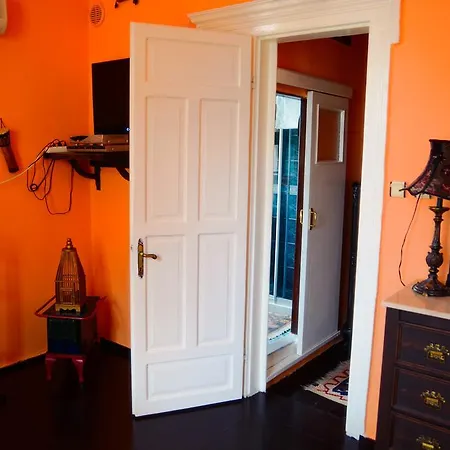 Cunda Zehra Teyzenin Evi